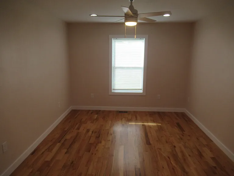 251B S B Ave — Photo 11
