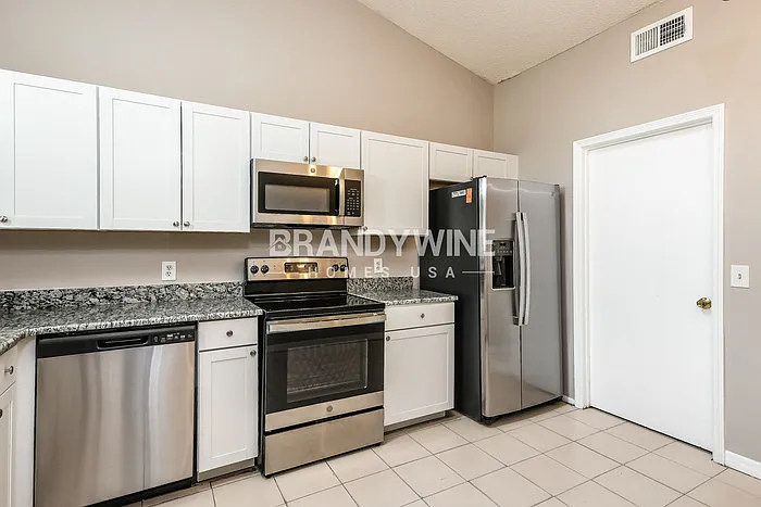 6813 Westborough Ln — Photo 9