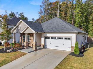 328 Magnolia Dr, Dawsonville, GA 30534