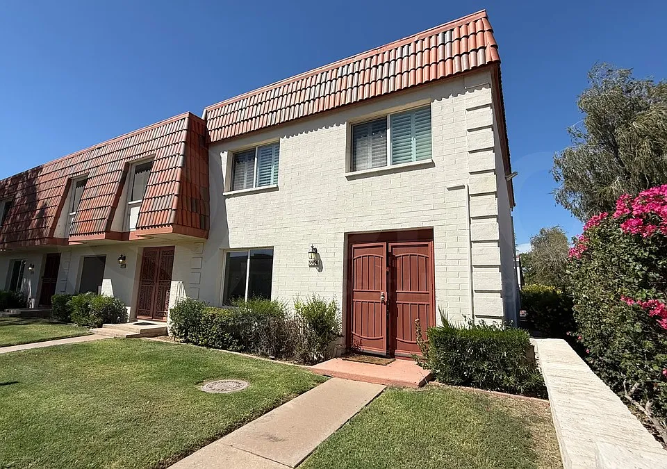 3950 N Granite Reef Rd