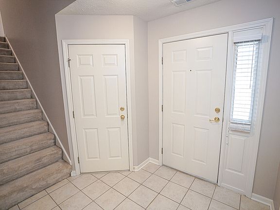 5th image of 10717 Huntwick Dr