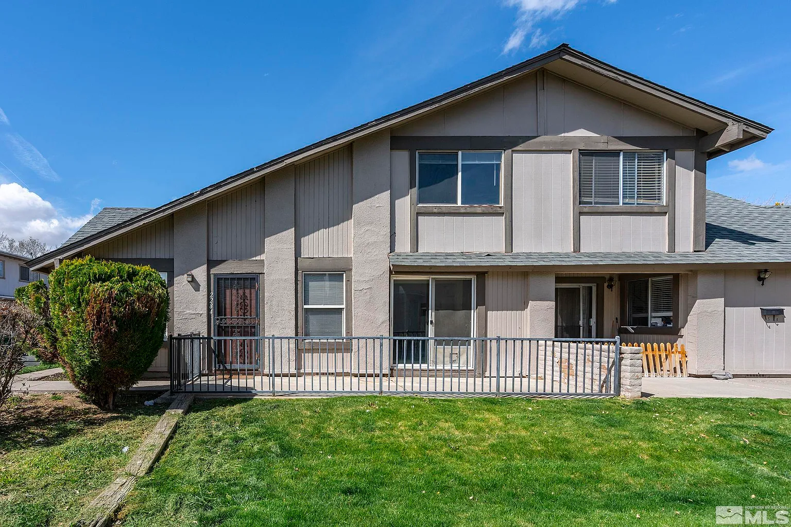 2284 Oppio St photo 1