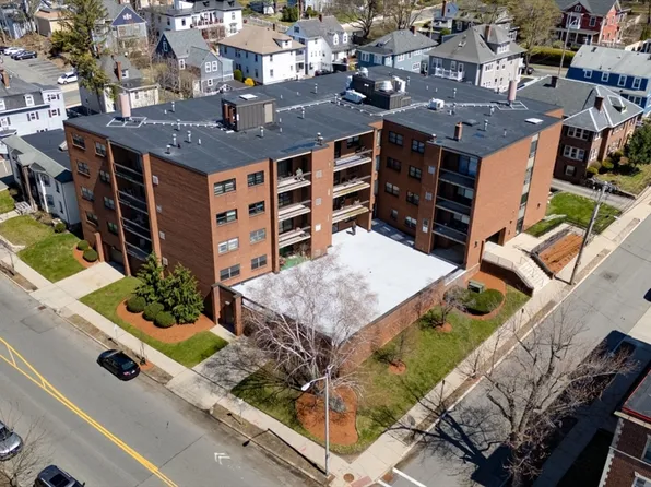 12 Mount Vernon St APT 17, Melrose, MA 02176