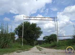 3050 SW Hays Rd, Topeka, KS 66614