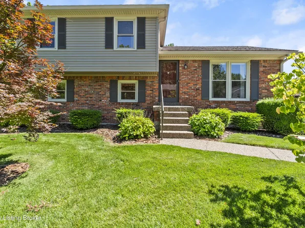 10802 Cherry Grove Ct, Louisville, KY 40299
