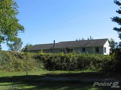 4th image of 4945 N Us 31
