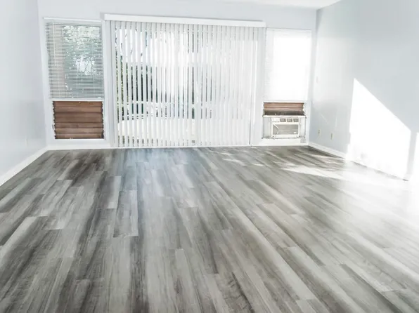 98-1377 Kaahumanu St, Aiea, HI 96701
