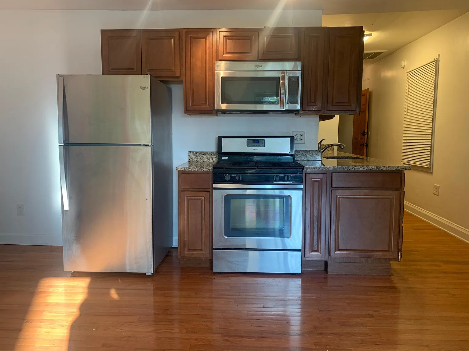 4 bed, $3,380 — Photo 4