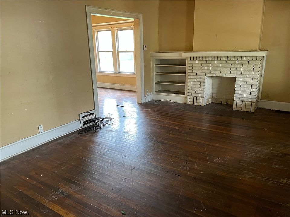 12608 Edmonton Ave, Cleveland, OH 44108 Zillow