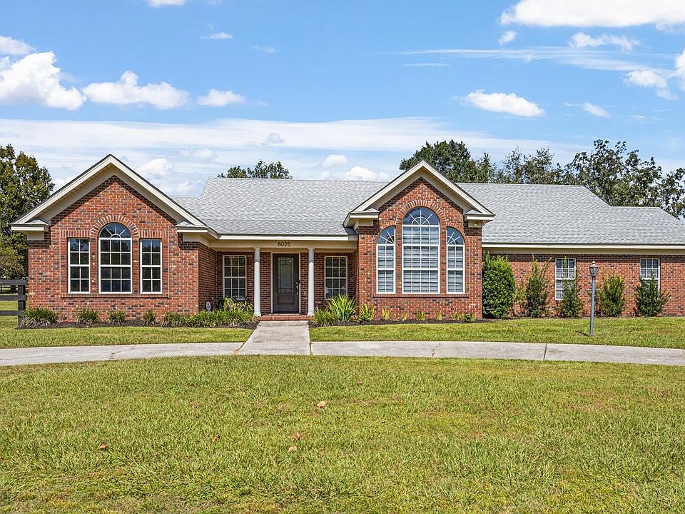 1st image of 6025 Redfield Cir