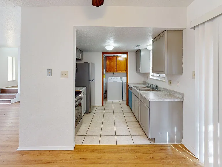 808-Ortiz-SE-Unit-3-Kitchen 1_07052026