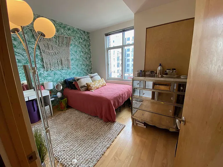 309 W Washington Ave #602 — Photo 11
