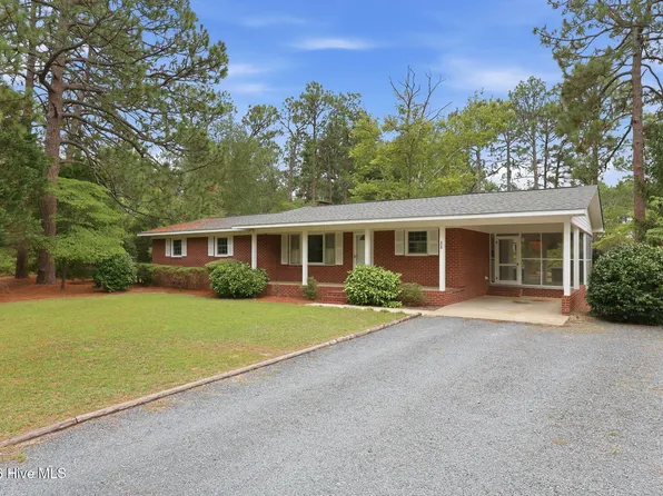 285 Mcdairmid Road, Pinehurst, NC 28374