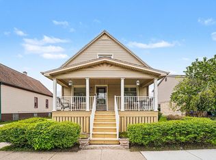 1822 4th St, Wyandotte, MI 48192