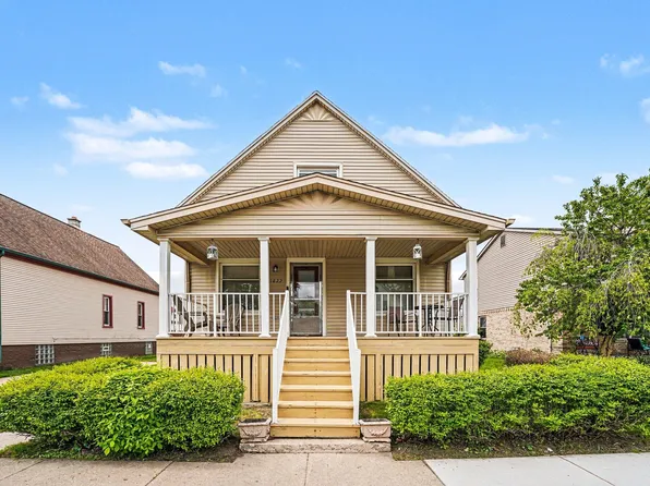 1822 4th St, Wyandotte, MI 48192