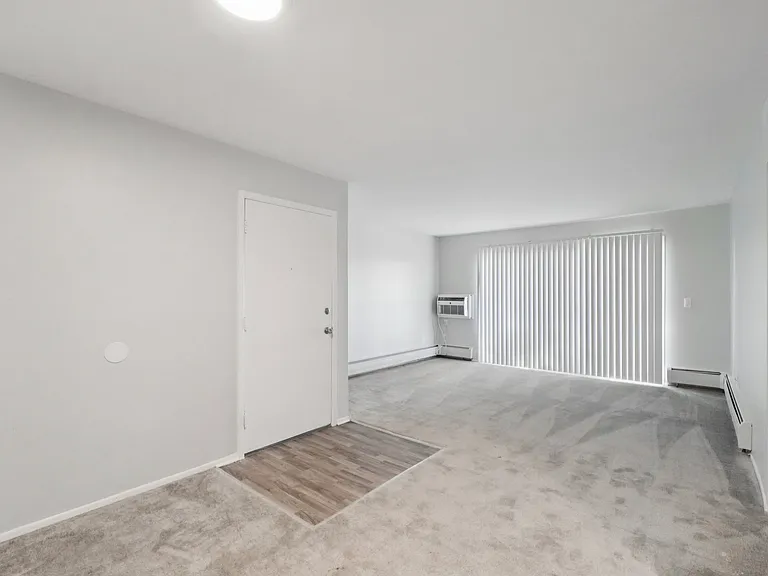 1 Bedroom 1 Bath Standard (1CS)- Living Room