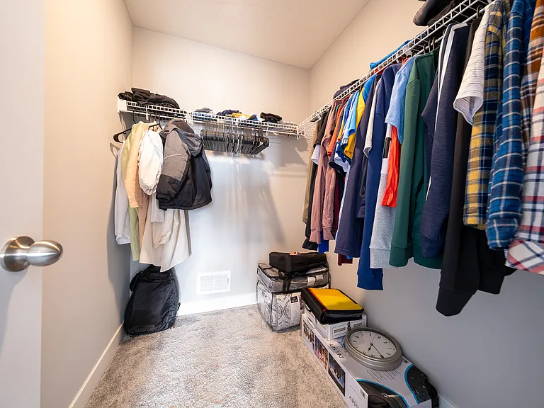 8380 Abercrombie Ln — Photo 28