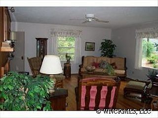 2nd image of 65 Hilltop Cir N