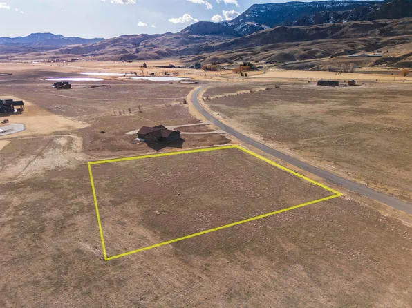 23 Big Creek Dr #66, Cody, WY 82414
