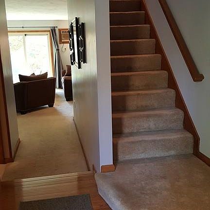 3rd image of 126 Highwood Dr