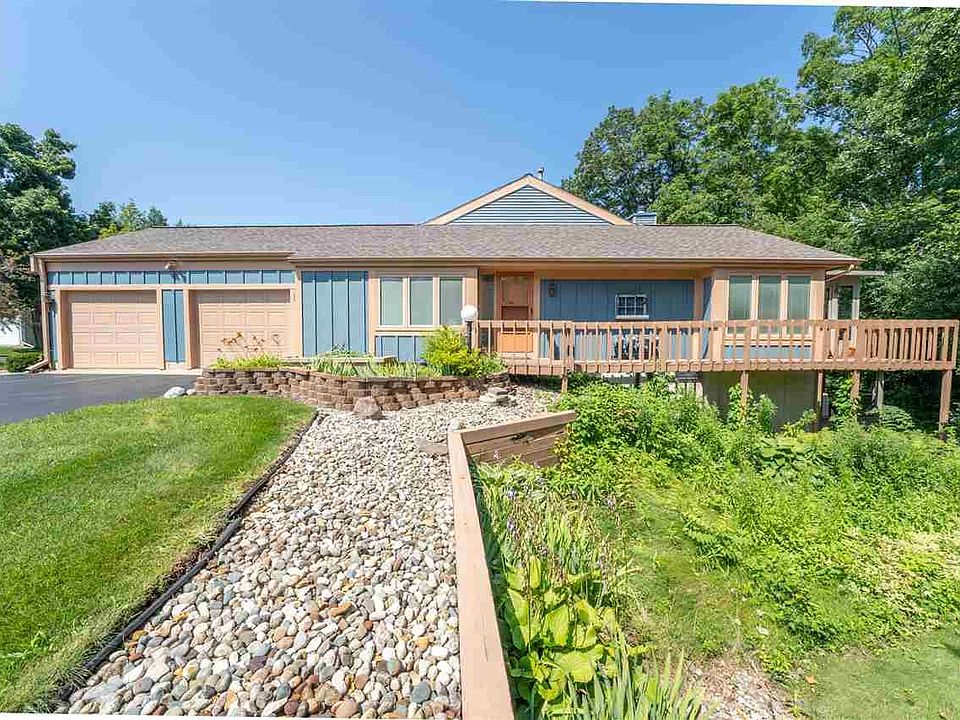 1st image of 2752 Walden Woods Blvd