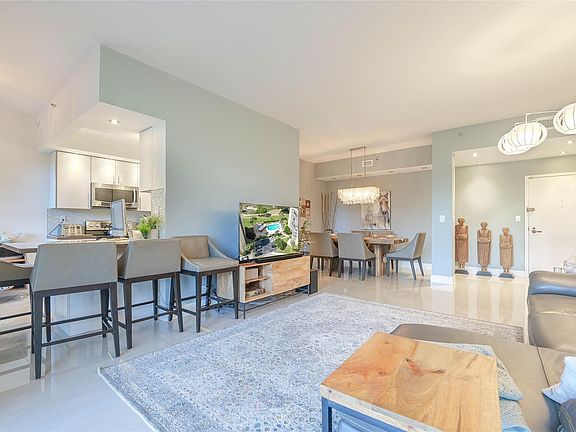 3rd image of 7100 Radice Court #106