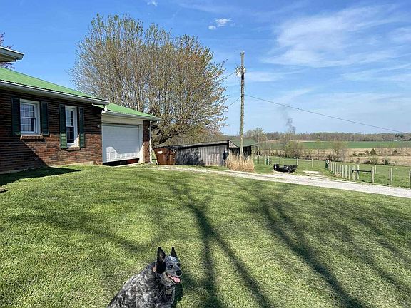 3rd image of 979 Walnut Grove School Rd