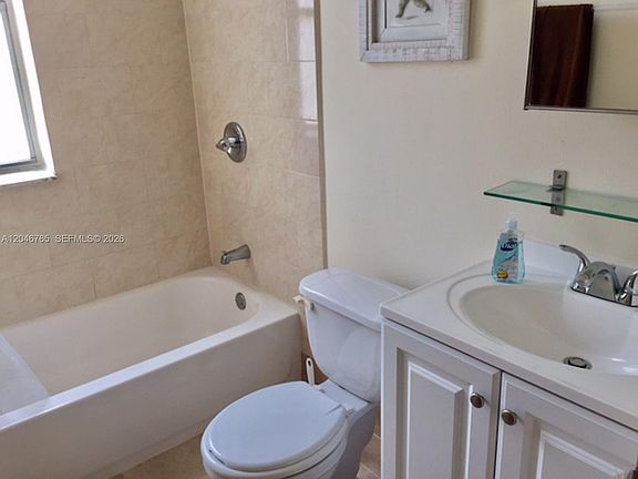 5th image of 802 Euclid Ave APT 201