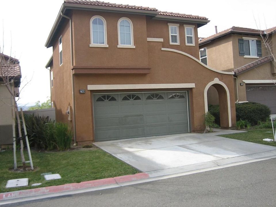1st image of 27609 Beechwood Dr