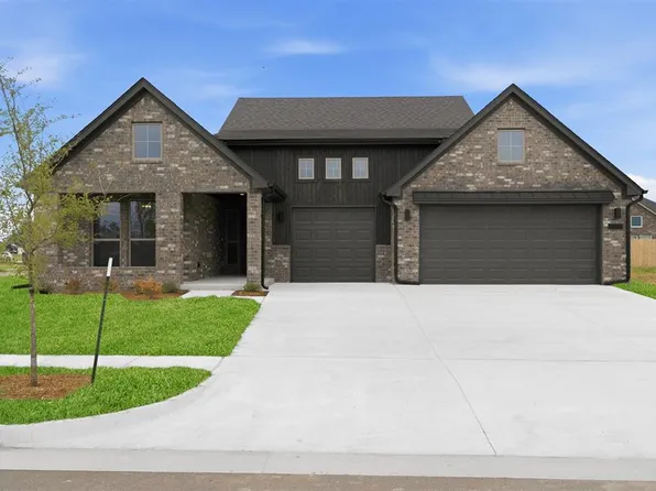 1400 SW 159th St, Moore, OK 73170
