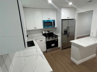 808 SW 15th Ave, Fort Lauderdale, FL 33312