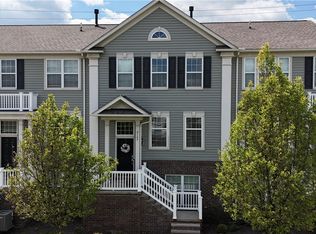6144 N Pointe Dr, Pepper Pike, OH 44124