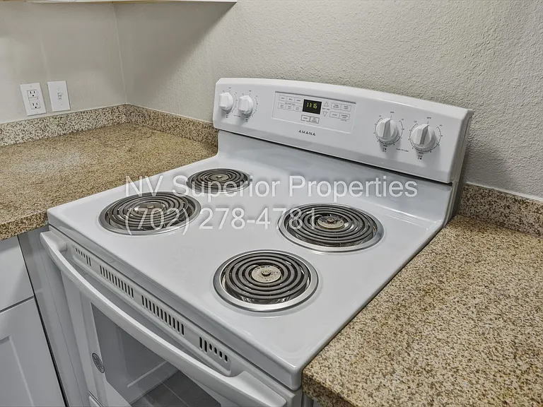 1301 E Ogden Ave #E — Photo 9