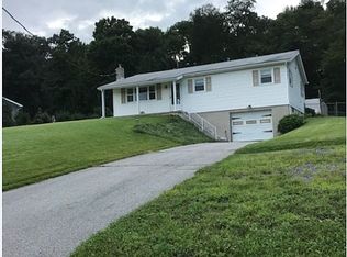 43 Cedar Dr, Lewistown, PA 17044
