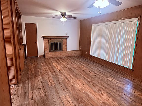 5th image of 1200 Village Dr