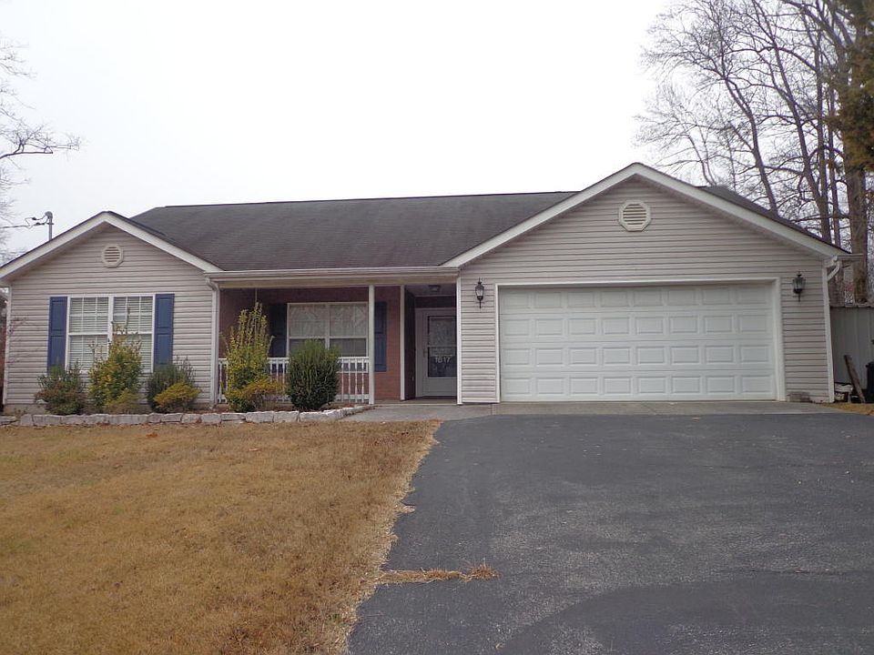 1st image of 1817 Woodhaven Dr