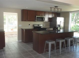 62 Strawberry Field Rd, Warwick, RI 02886