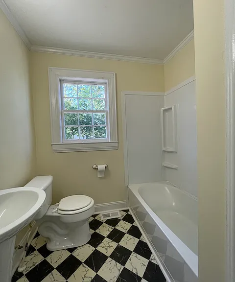 313 W Main St — Photo 17