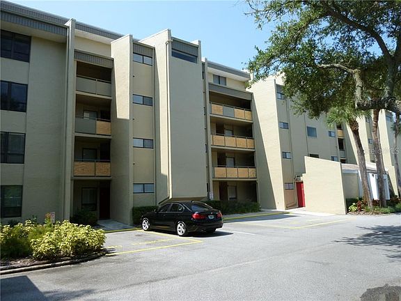 3rd image of 13618 Greenfield Dr APT 103