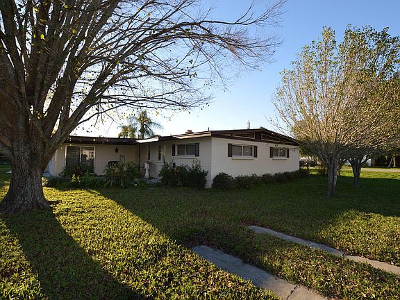 4th image of 701 N Flamingo Dr