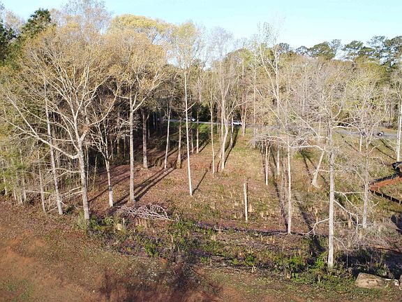 4th image of 1415 Bass Rd