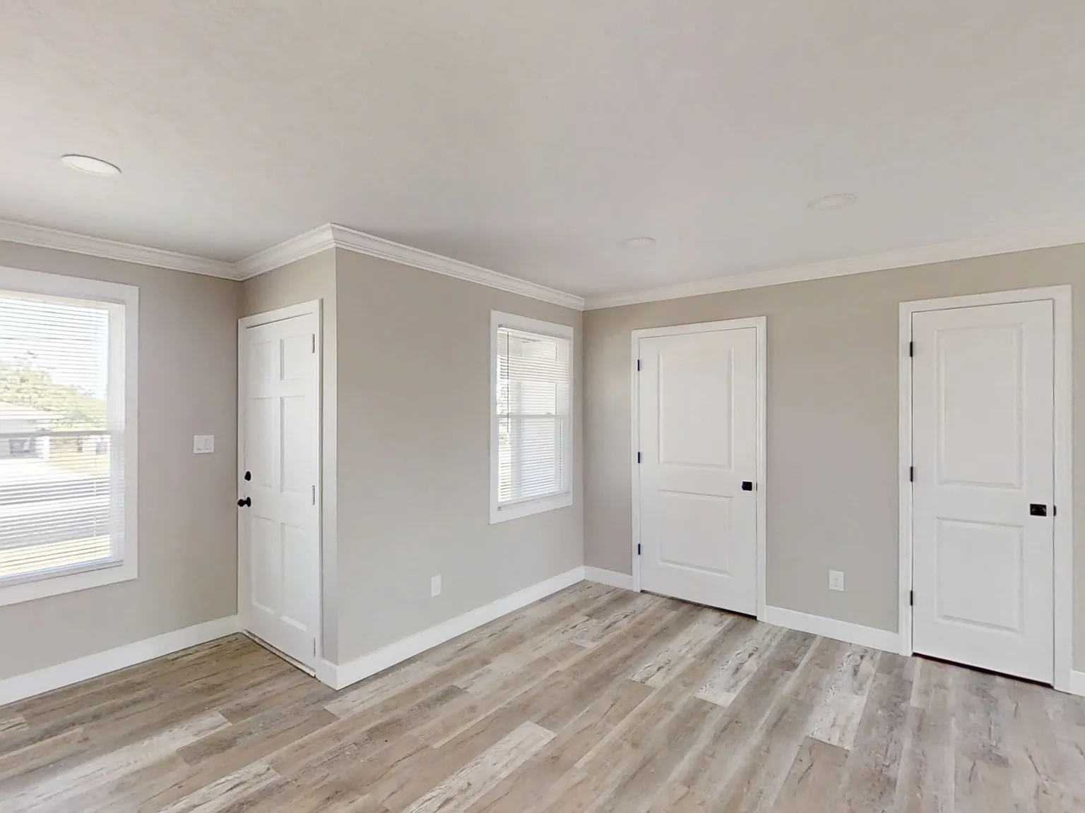 1022 Oakdale Road - 1 — Photo 4