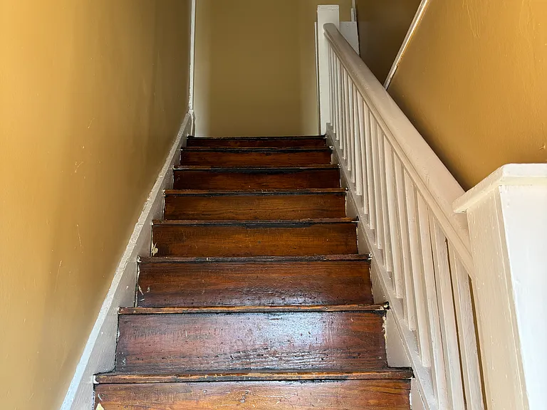 16 N Linwood Ave #1/2 — Photo 2
