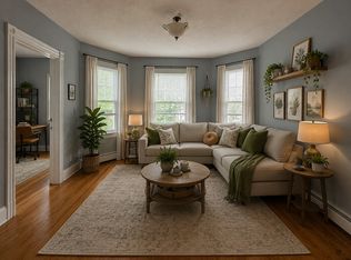 27 Plymouth St #2, Cambridge, MA 02141
