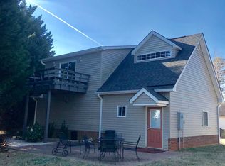 4386 State Park Rd, Greenville, SC 29609