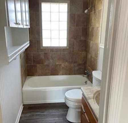 5th image of 126 Coburn Dr #B