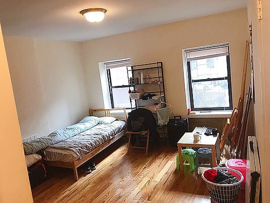 2nd image of 345 W 48th St #21