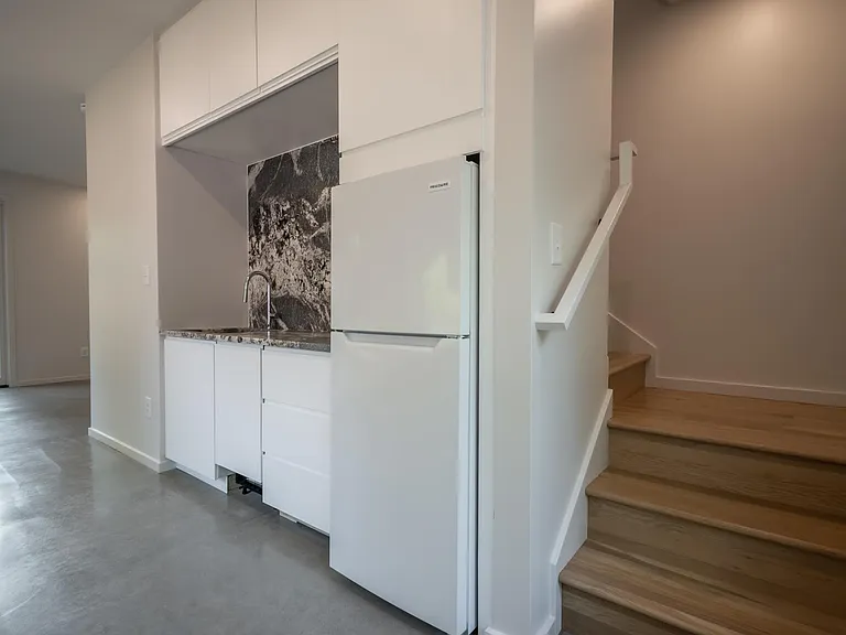 297 Morton Ave #BACK HOUSE — Photo 23