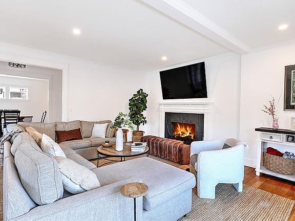5th image of 310 Elmgrove Ave