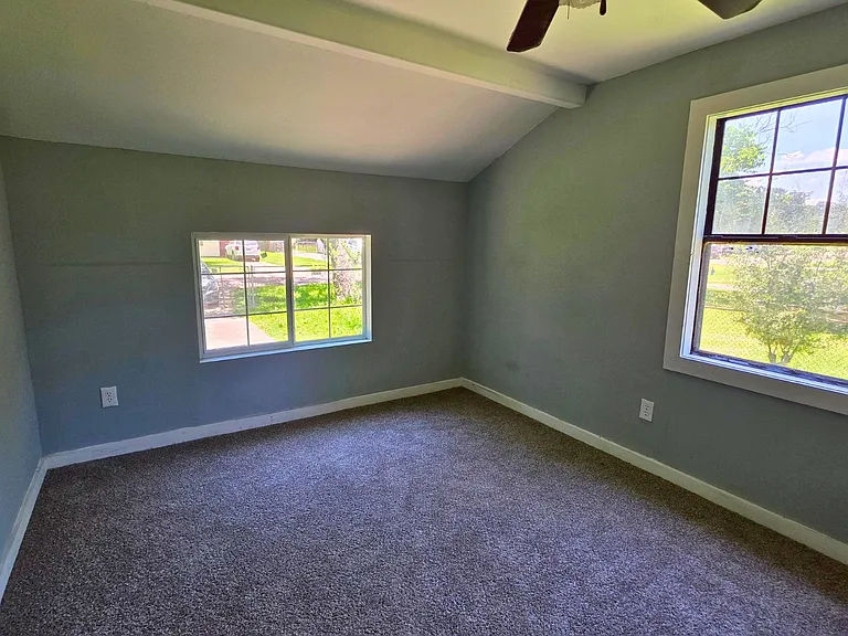 502 Azalea Dr — Photo 15